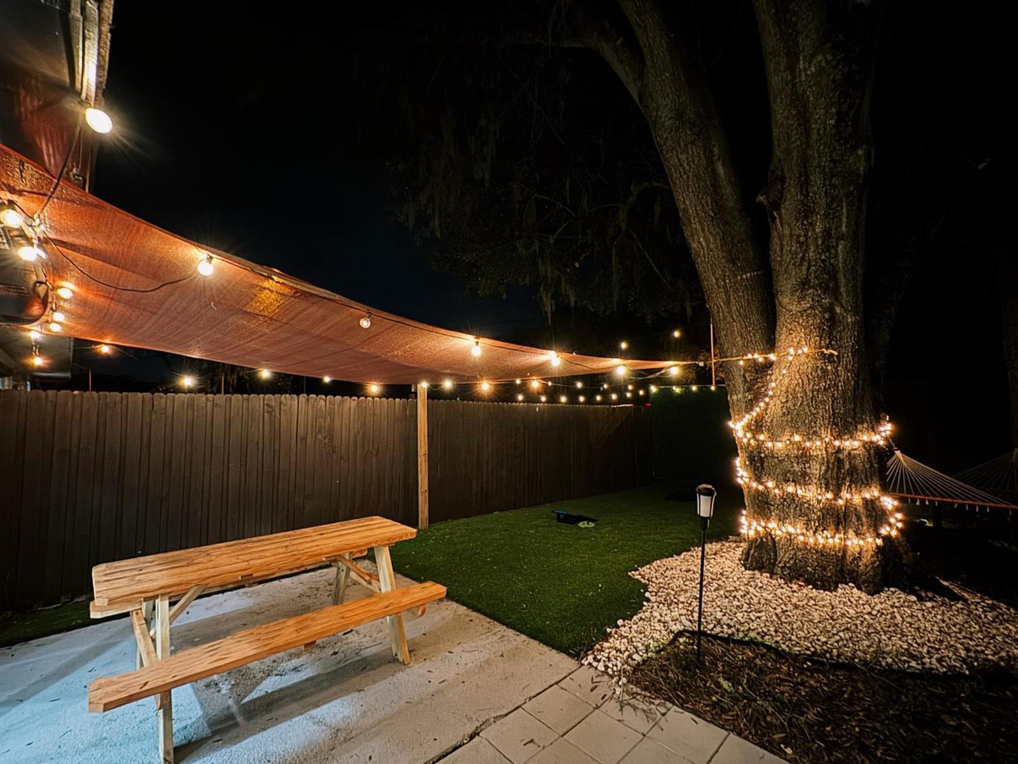 Charm Retreat Modern Haven In Great Location Βίλα Lutz Εξωτερικό φωτογραφία