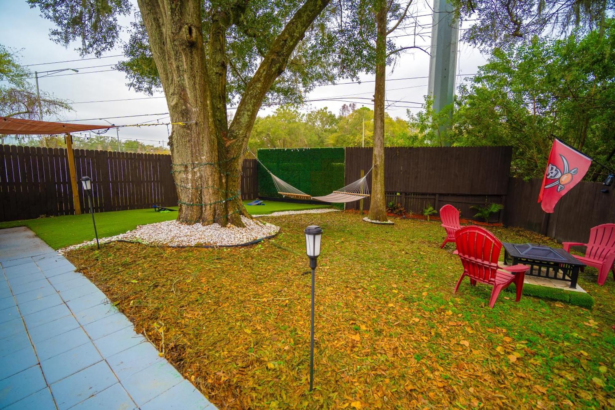 Charm Retreat Modern Haven In Great Location Βίλα Lutz Εξωτερικό φωτογραφία