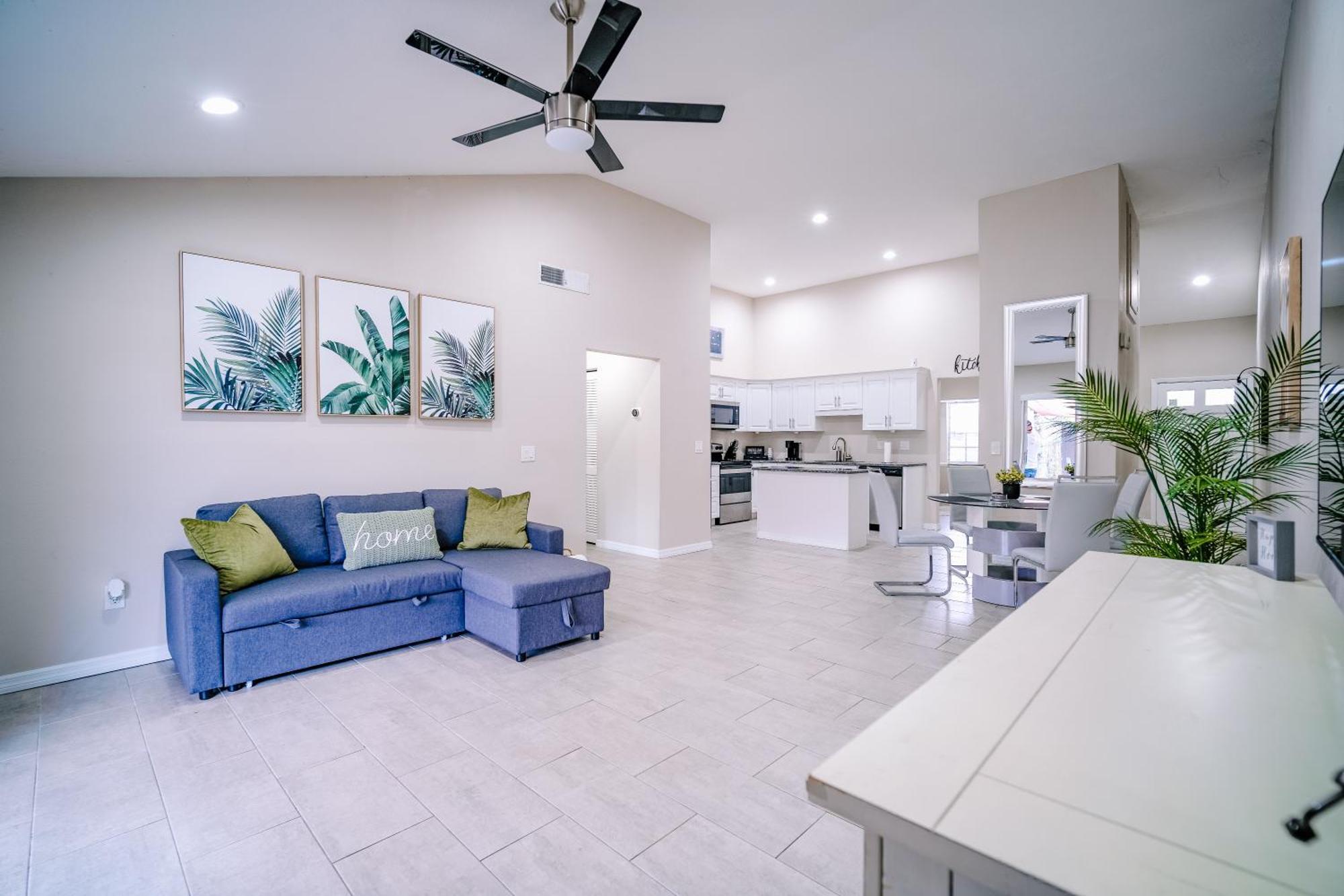 Charm Retreat Modern Haven In Great Location Βίλα Lutz Εξωτερικό φωτογραφία